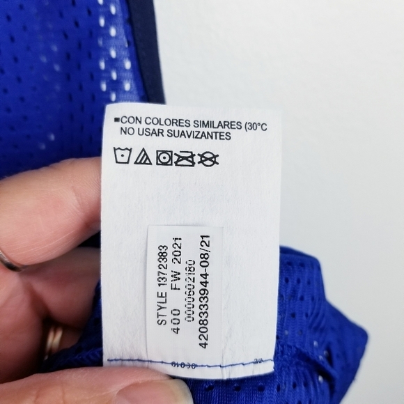 Women's Under Armour Blue Playback Retro Mesh Tank Top NWT size Large - Picture 5 of 10